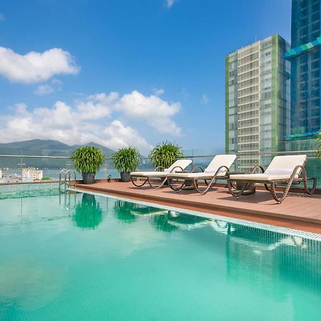 Dolphin Hotel And Apartment Danang Exterior photo