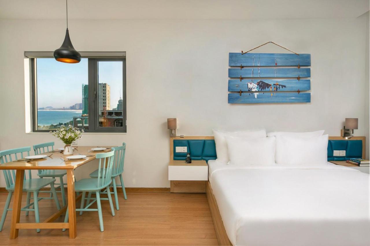 Dolphin Hotel And Apartment Danang Exterior photo